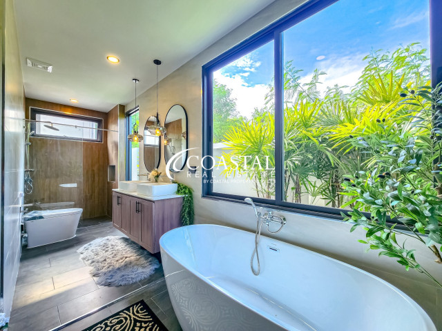 House For Sale Mabprachan/Pong