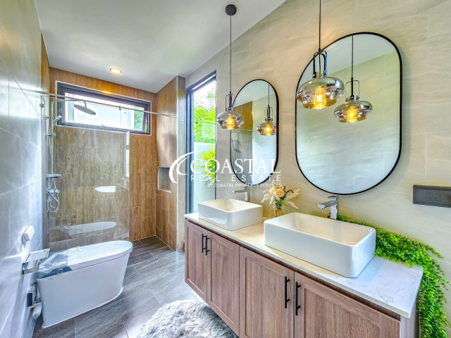 House For Sale Mabprachan/Pong