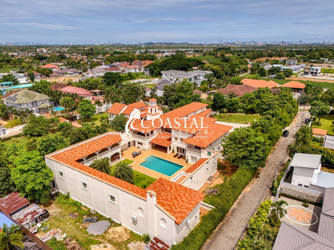 House For Sale Mabprachan/Pong