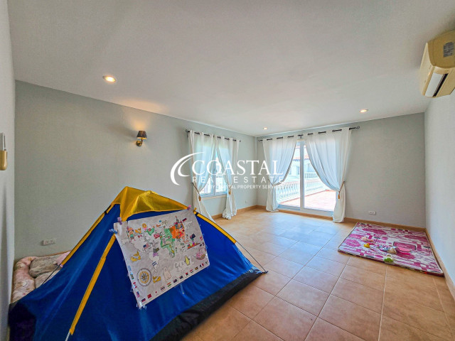 House For Sale Mabprachan/Pong