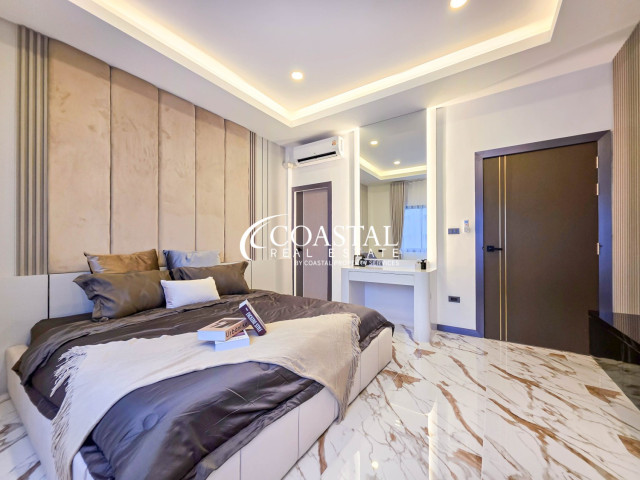 บ้านสำหรับขายที่จอมเทียน