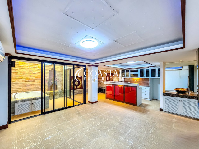 Townhouse For Sale Jomtien