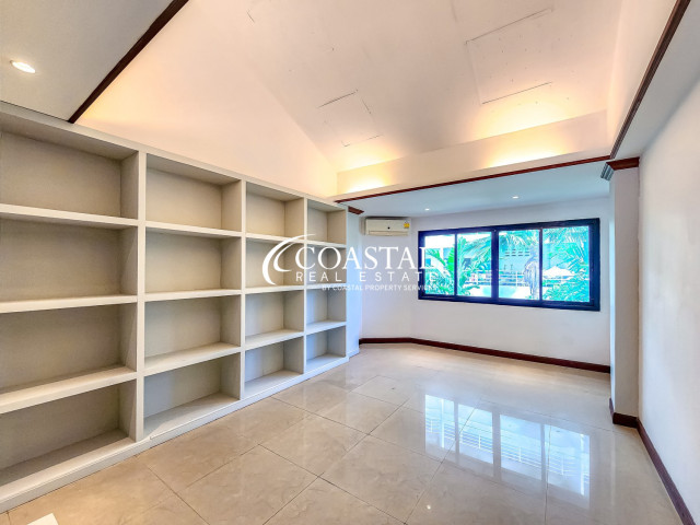 Townhouse For Sale Jomtien