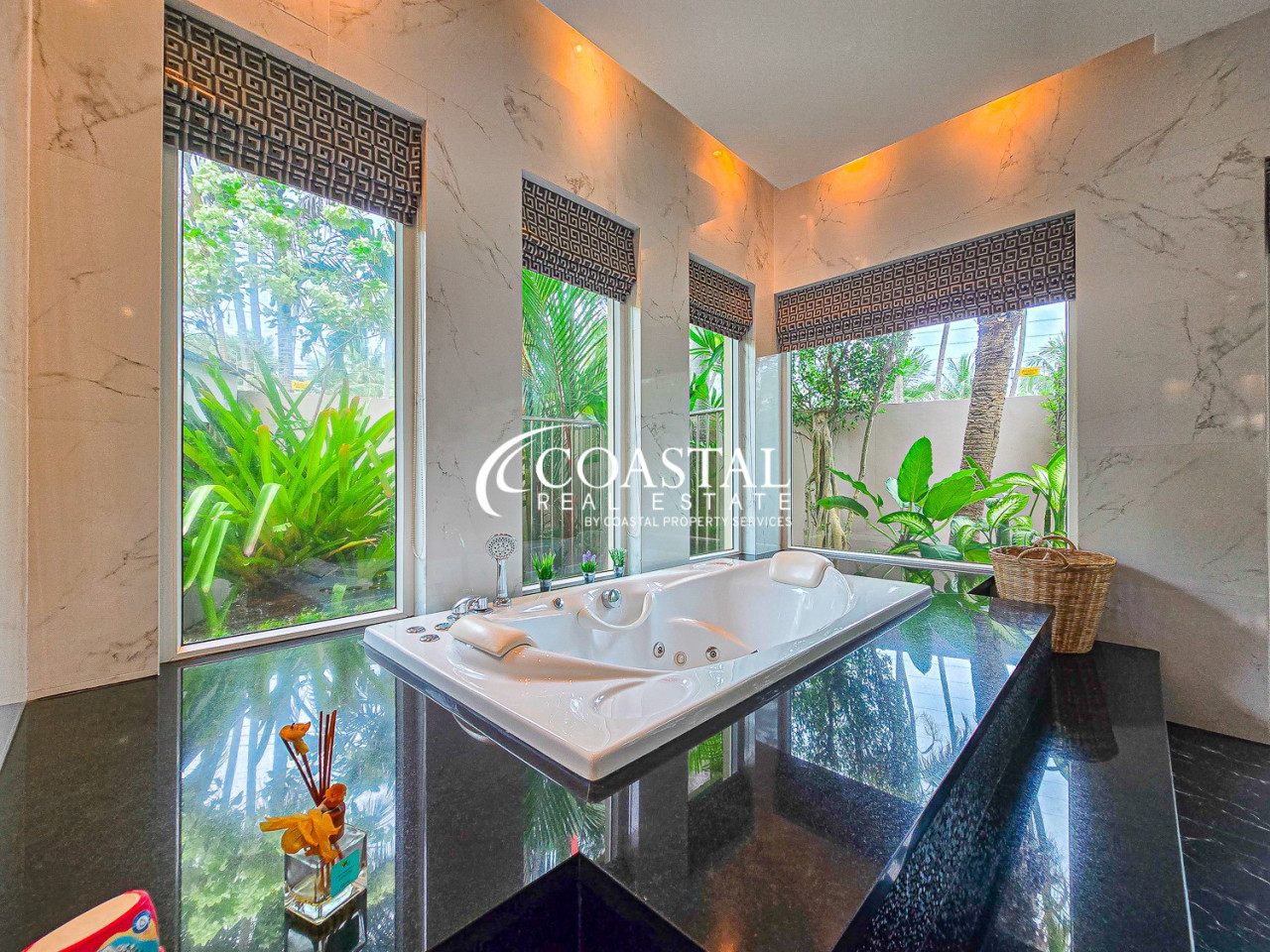 House For Rent Mabprachan/Pong