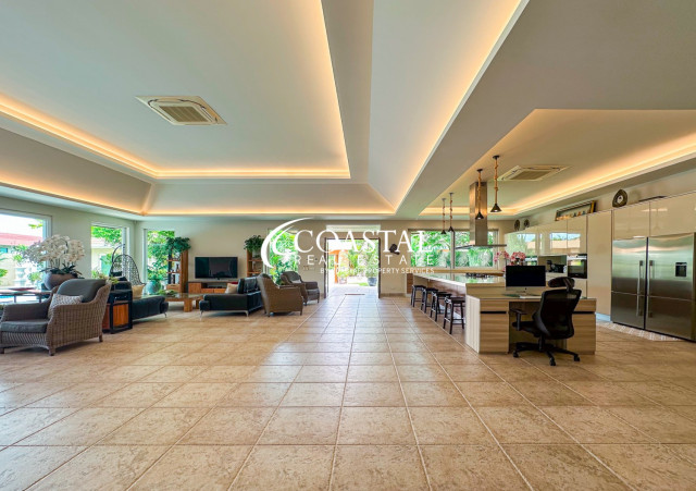 House For Sale Mabprachan/Pong