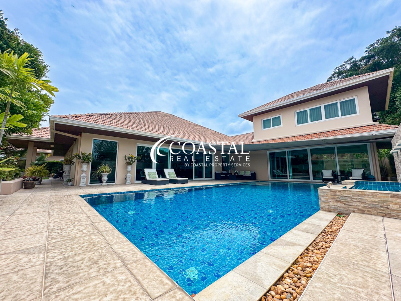 House For Sale Mabprachan/Pong