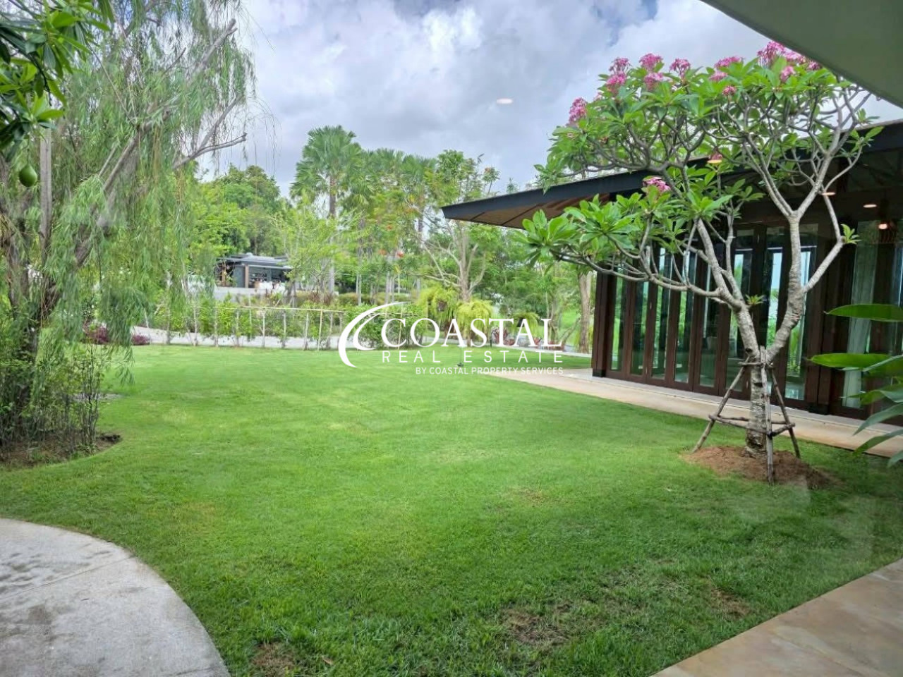 บ้านสำหรับเช่าที่บางเสร่