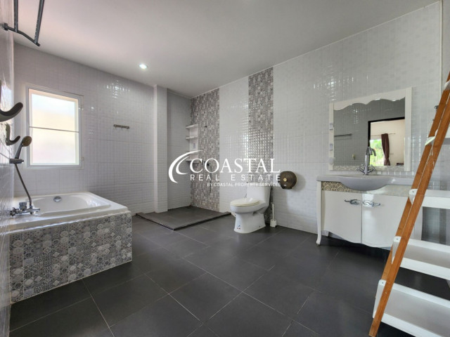 House For Sale And Rent East Pattaya