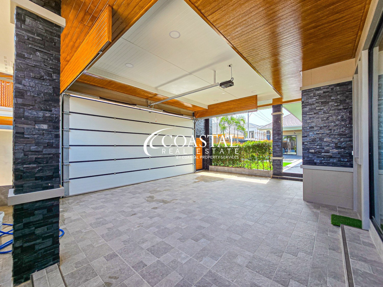 House For Sale Mabprachan/Pong