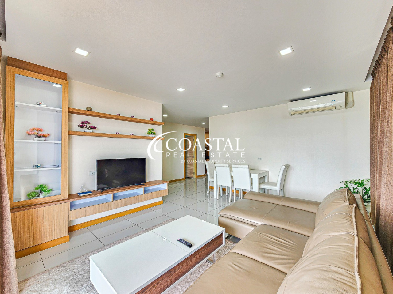 คอนโดสำหรับขายหรือเช่าที่นาจอมเทียน