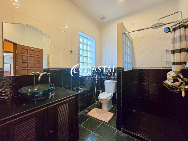 House For Rent Mabprachan/Pong