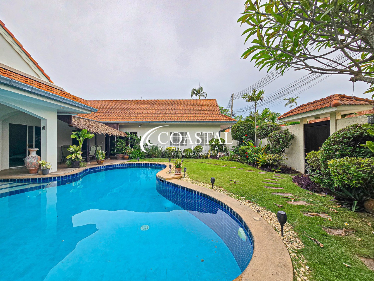 House For Rent Mabprachan/Pong