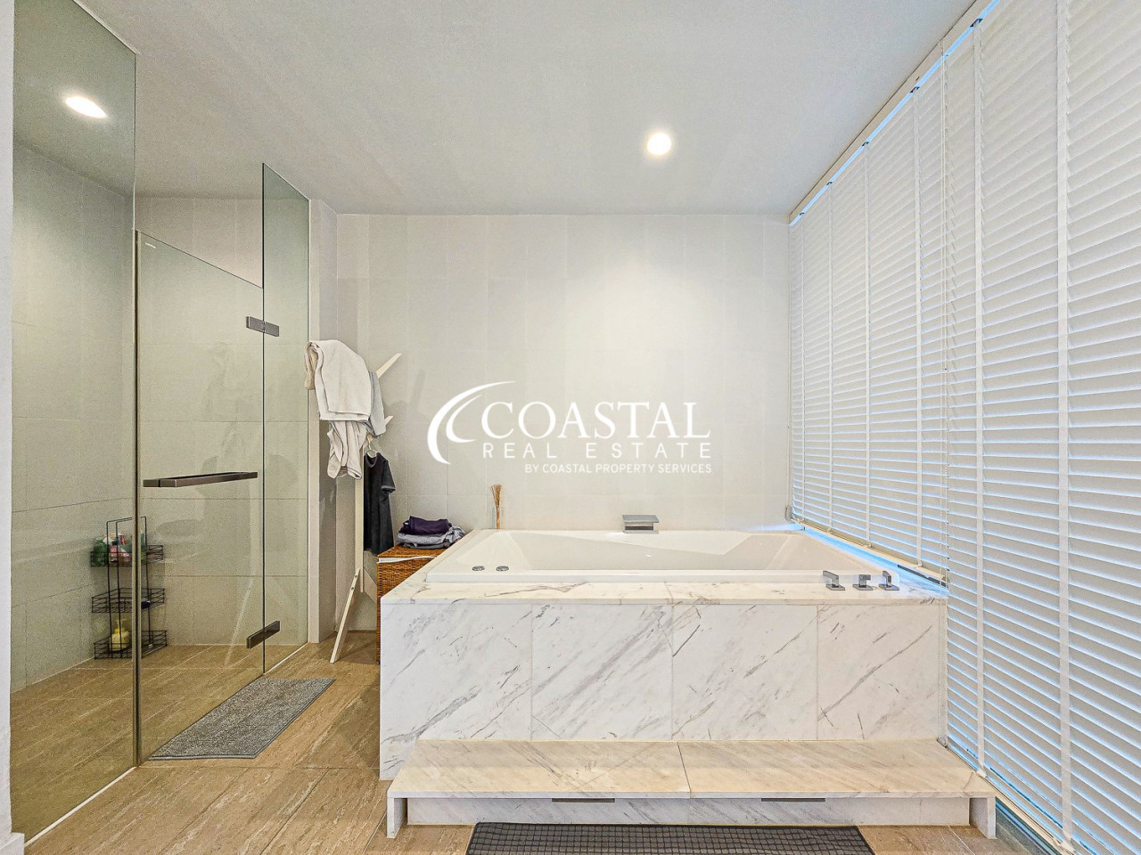 คอนโดสำหรับขายหรือเช่าที่วงศ์อมาตย์