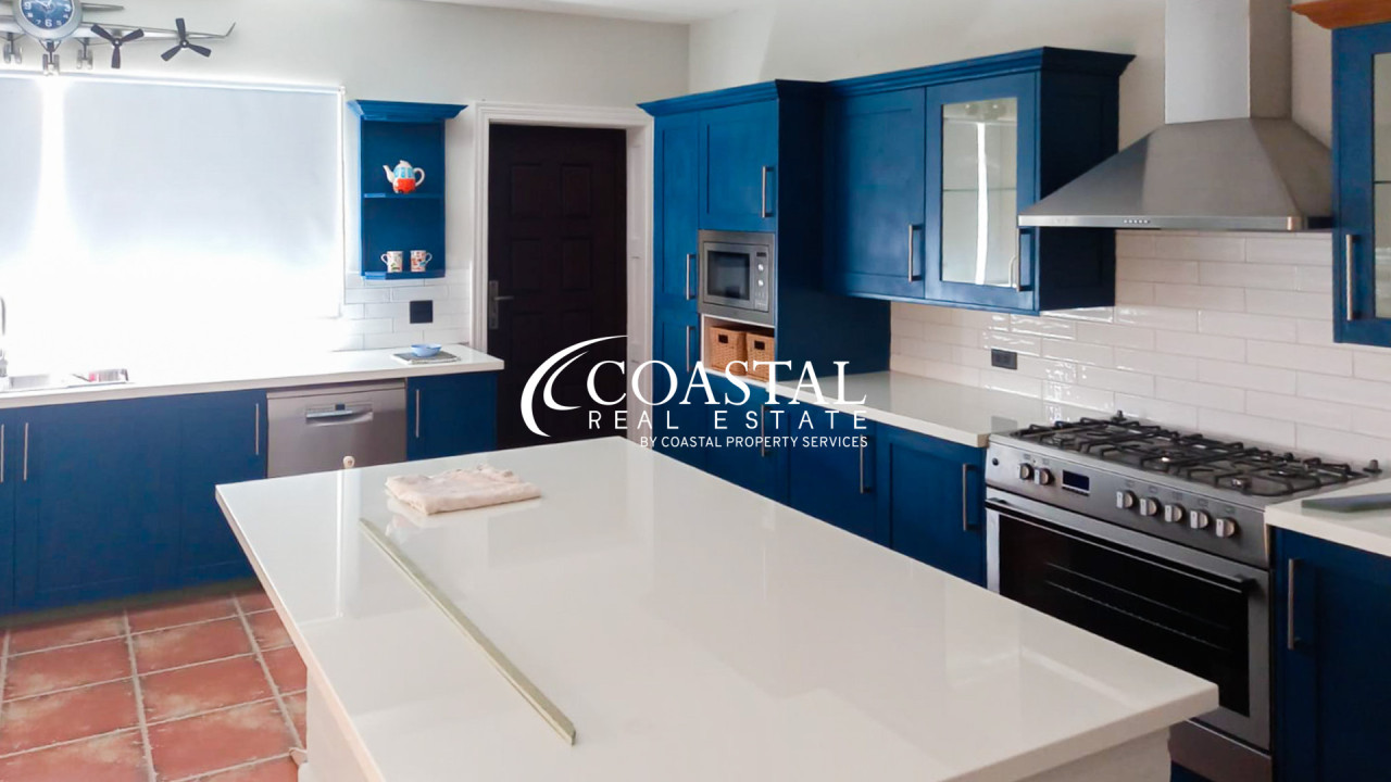 House For Sale Mabprachan/Pong