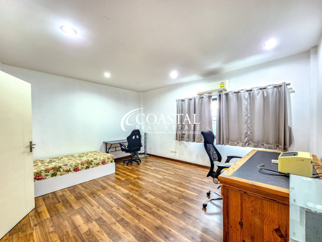 Townhouse For Sale And Rent Central Pattaya