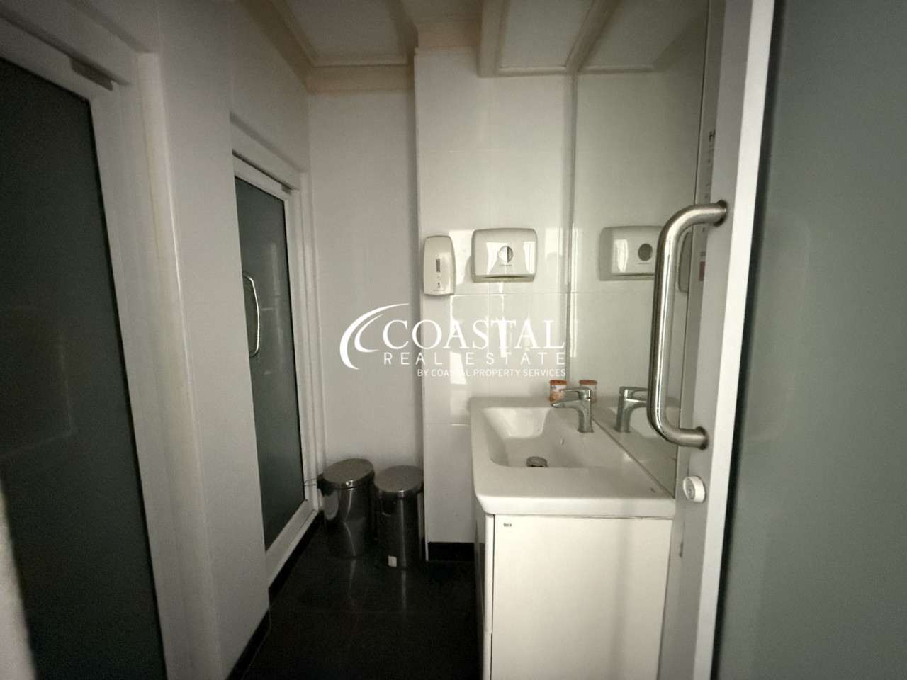 Commercial For Sale Central Pattaya