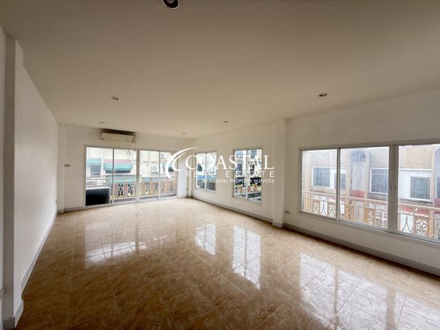 Commercial For Sale Central Pattaya