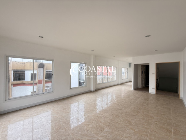 Commercial For Sale Central Pattaya