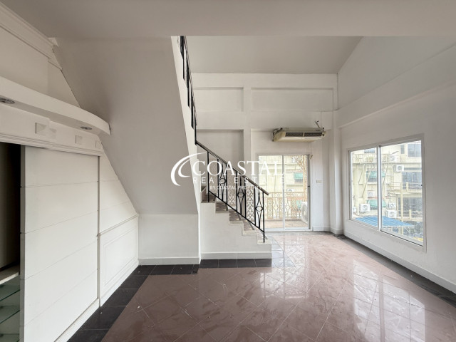 Commercial For Sale Central Pattaya