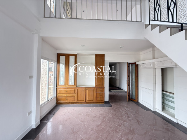 Commercial For Sale Central Pattaya