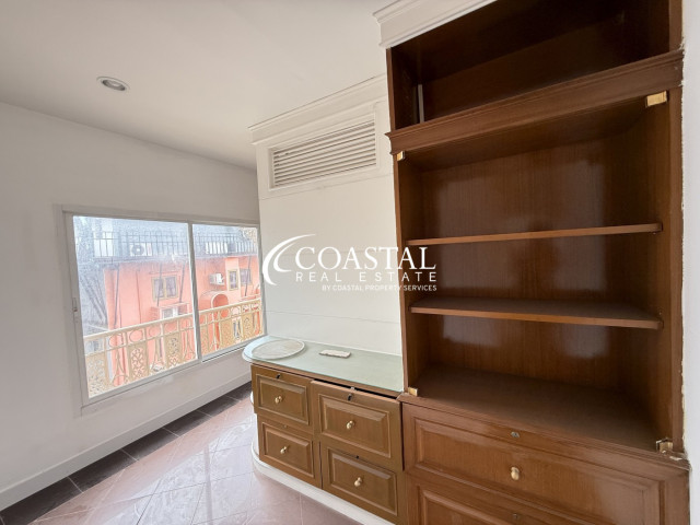 Commercial For Sale Central Pattaya