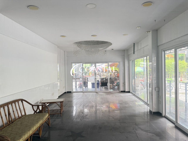 Commercial For Sale Central Pattaya