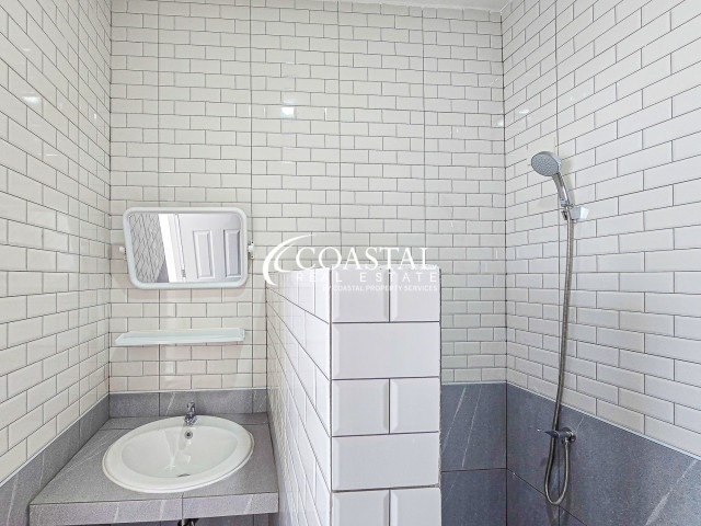 Townhouse For Sale East Pattaya