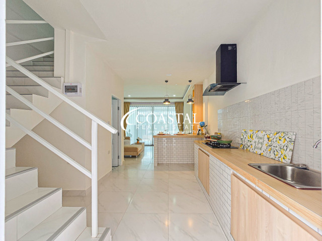 Townhouse For Sale East Pattaya