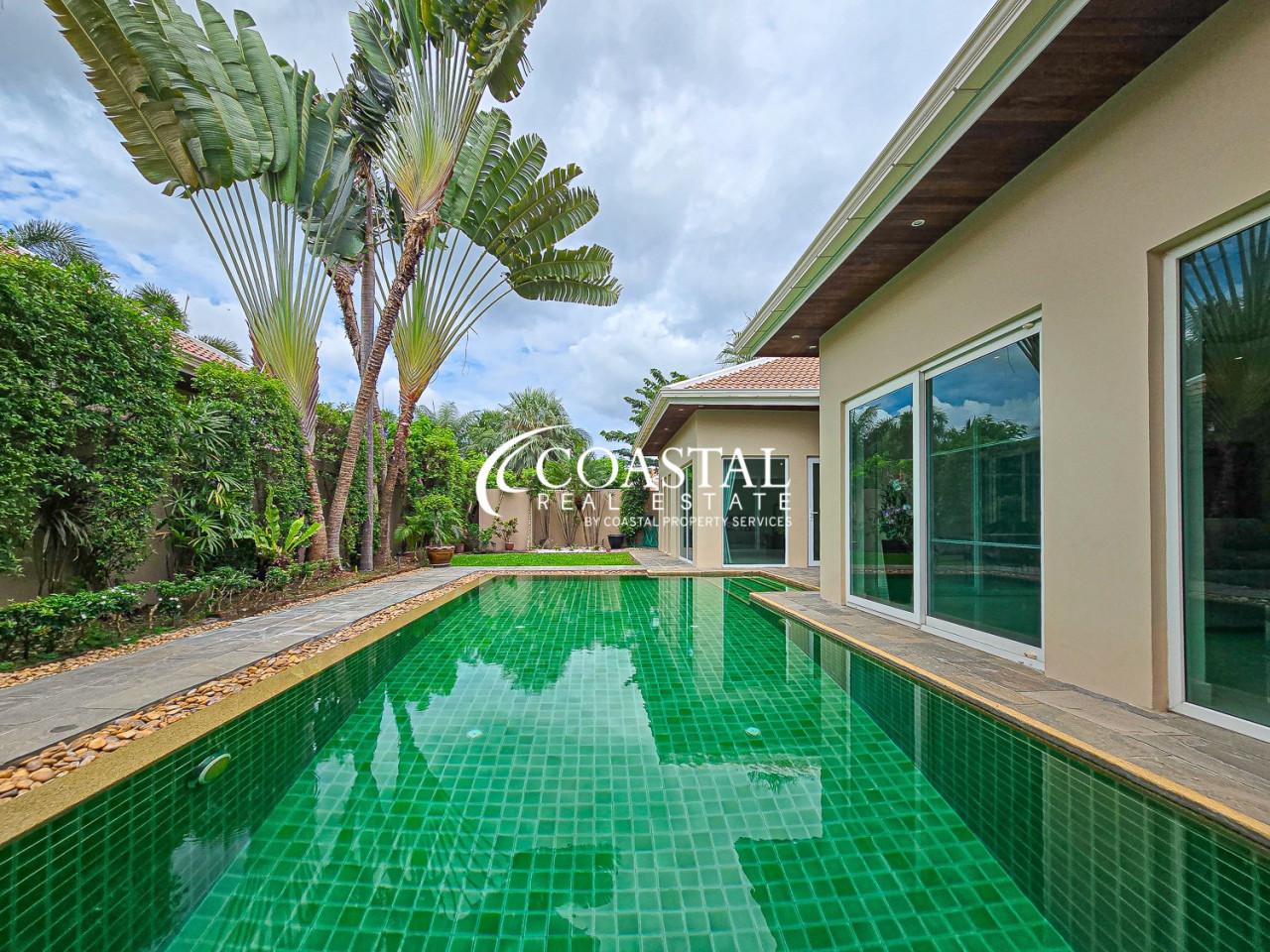 House For Rent Mabprachan/Pong