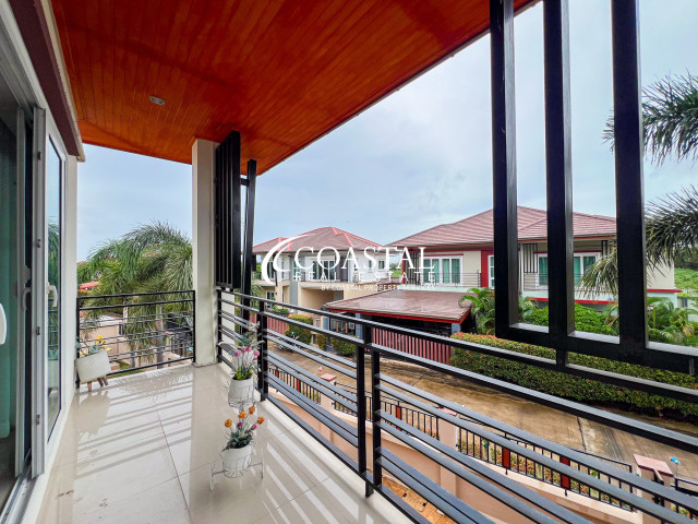 House For Sale Mabprachan/Pong