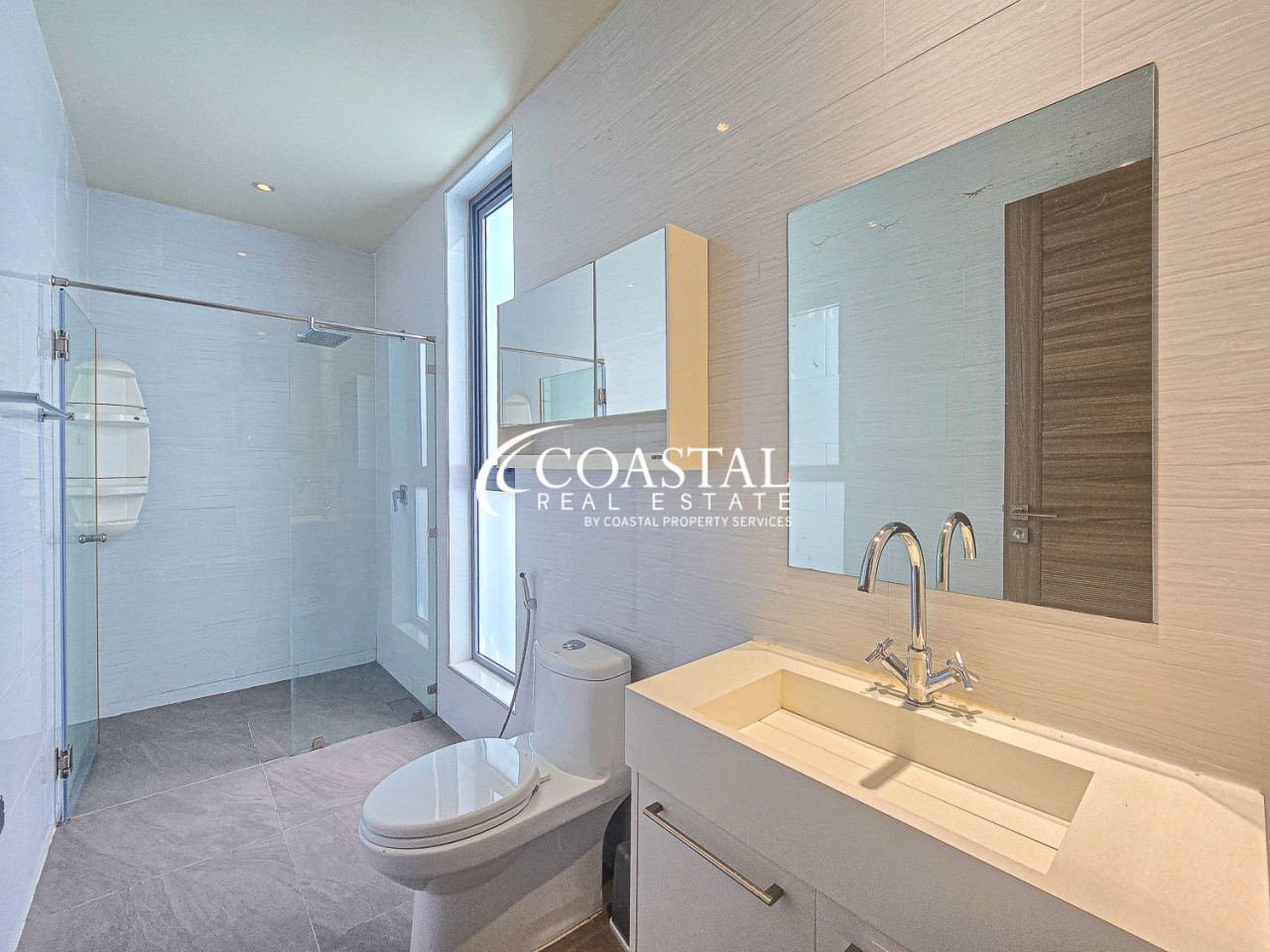 House For Rent Mabprachan/Pong