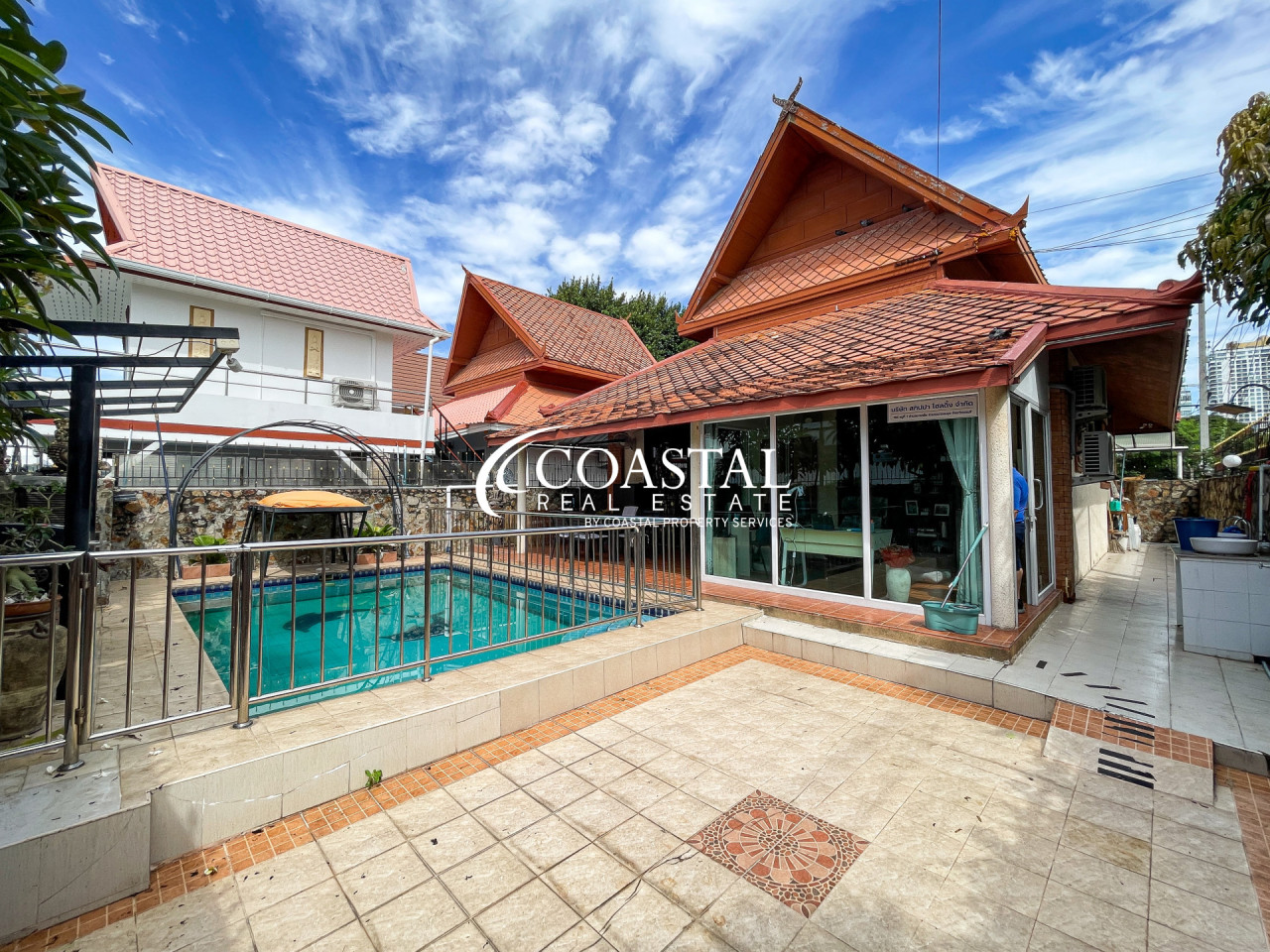 บ้านสำหรับขายที่พระตำหนัก