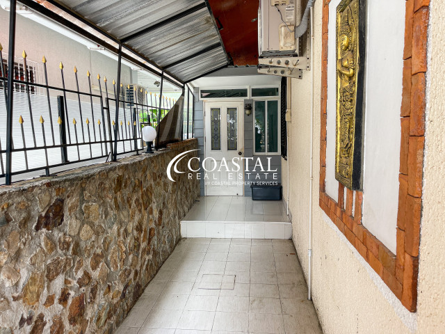 บ้านสำหรับขายที่พระตำหนัก