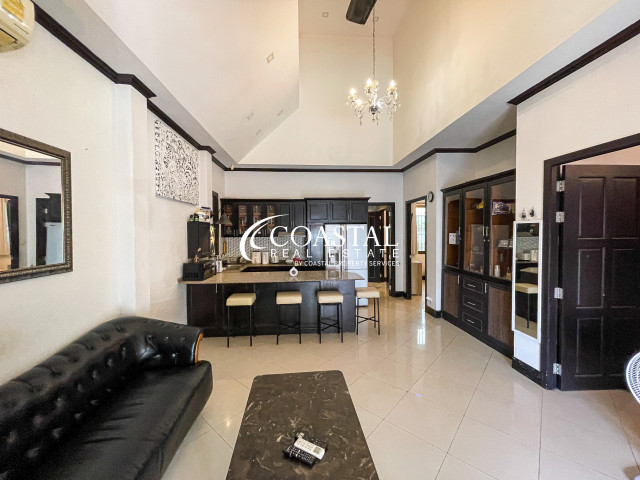 บ้านสำหรับขายที่พระตำหนัก