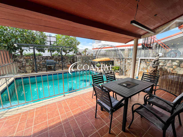 บ้านสำหรับขายที่พระตำหนัก