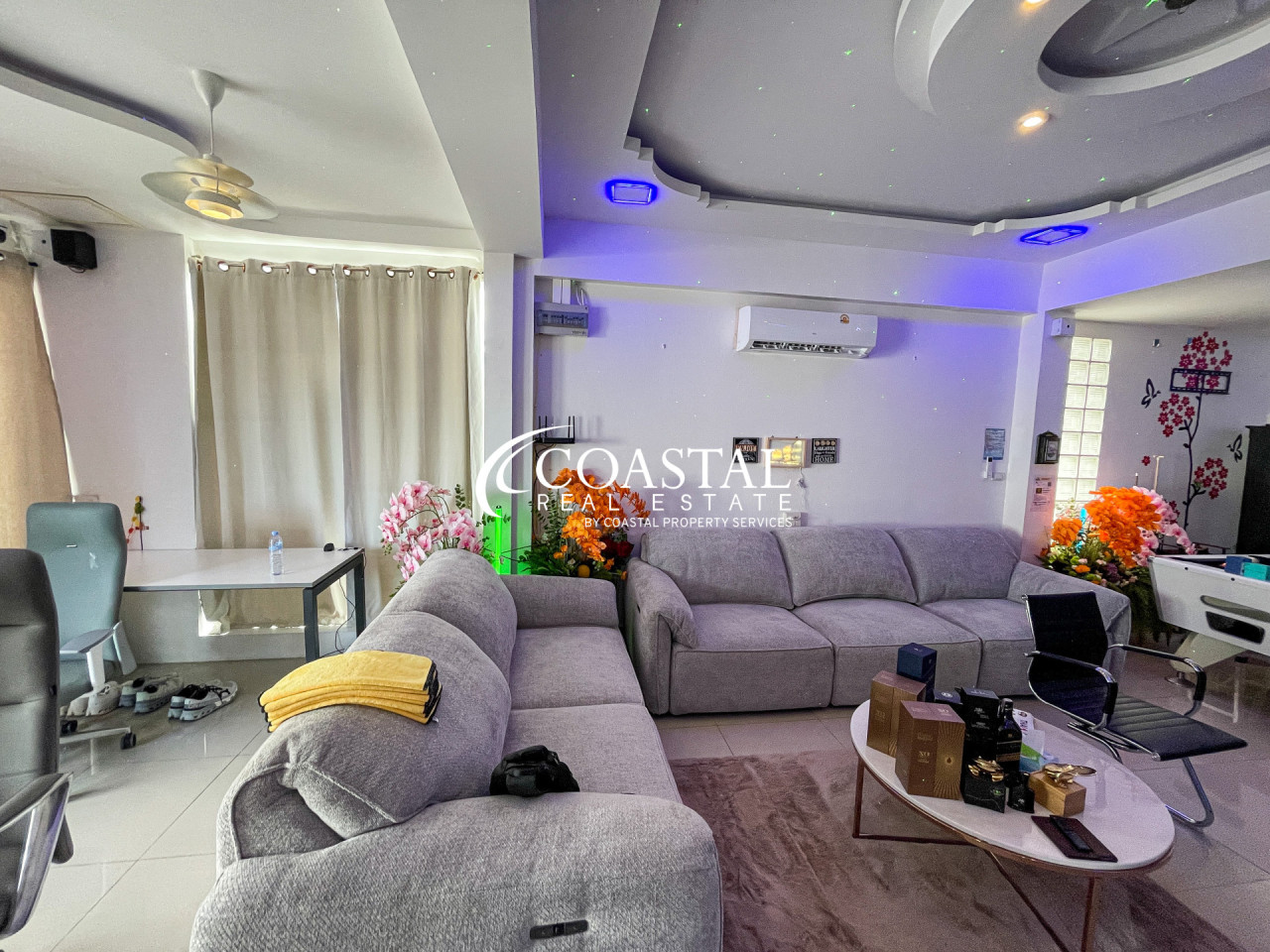 Townhouse For Sale Pratumnak