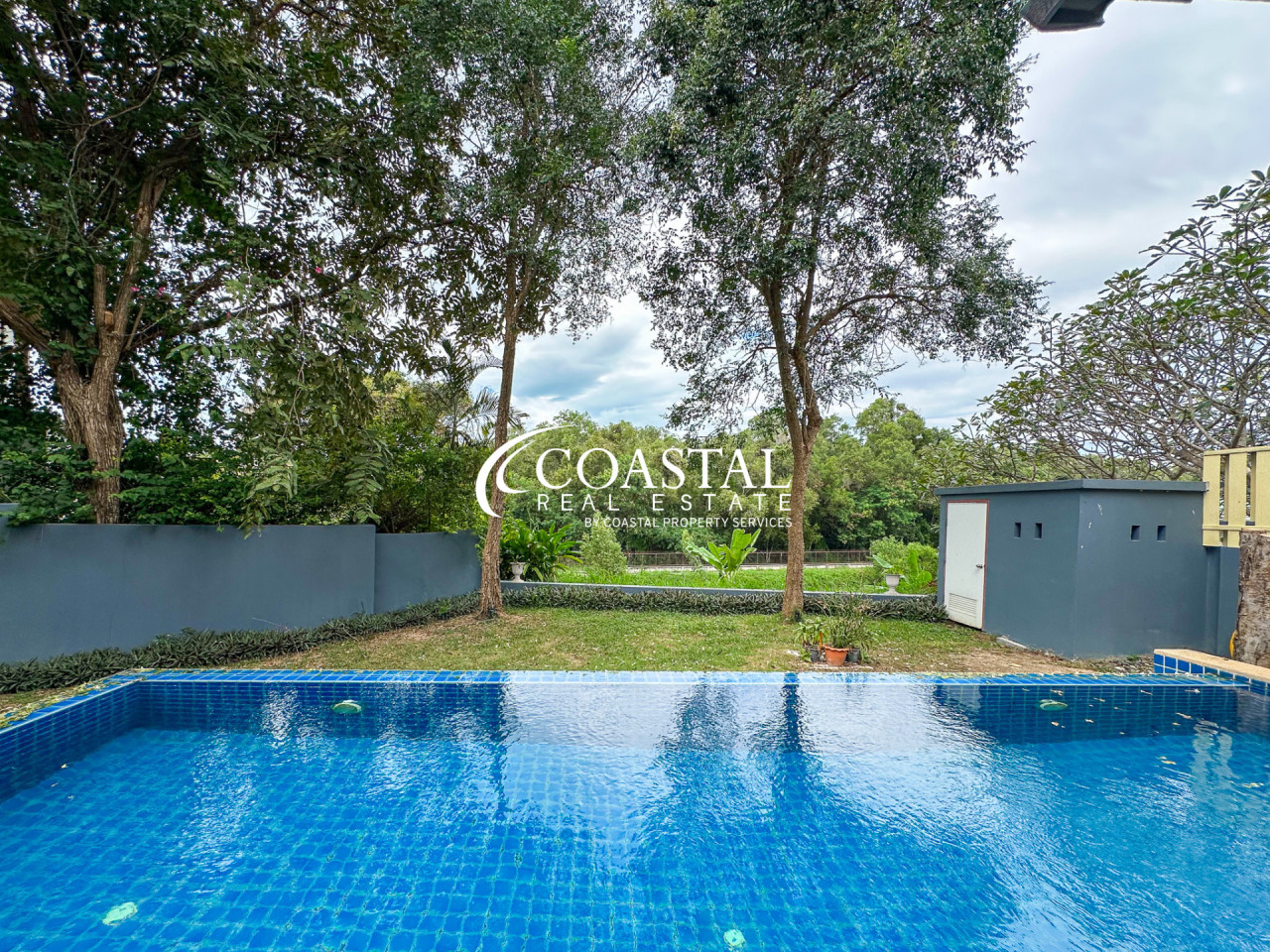 House For Sale And Rent Mabprachan/Pong