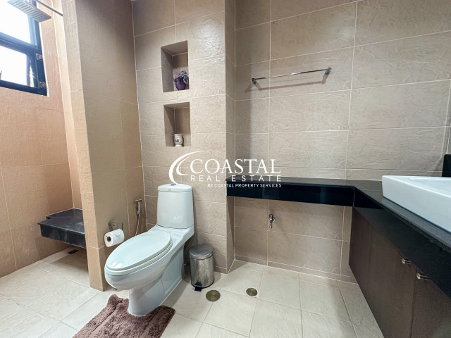 House For Sale And Rent Mabprachan/Pong