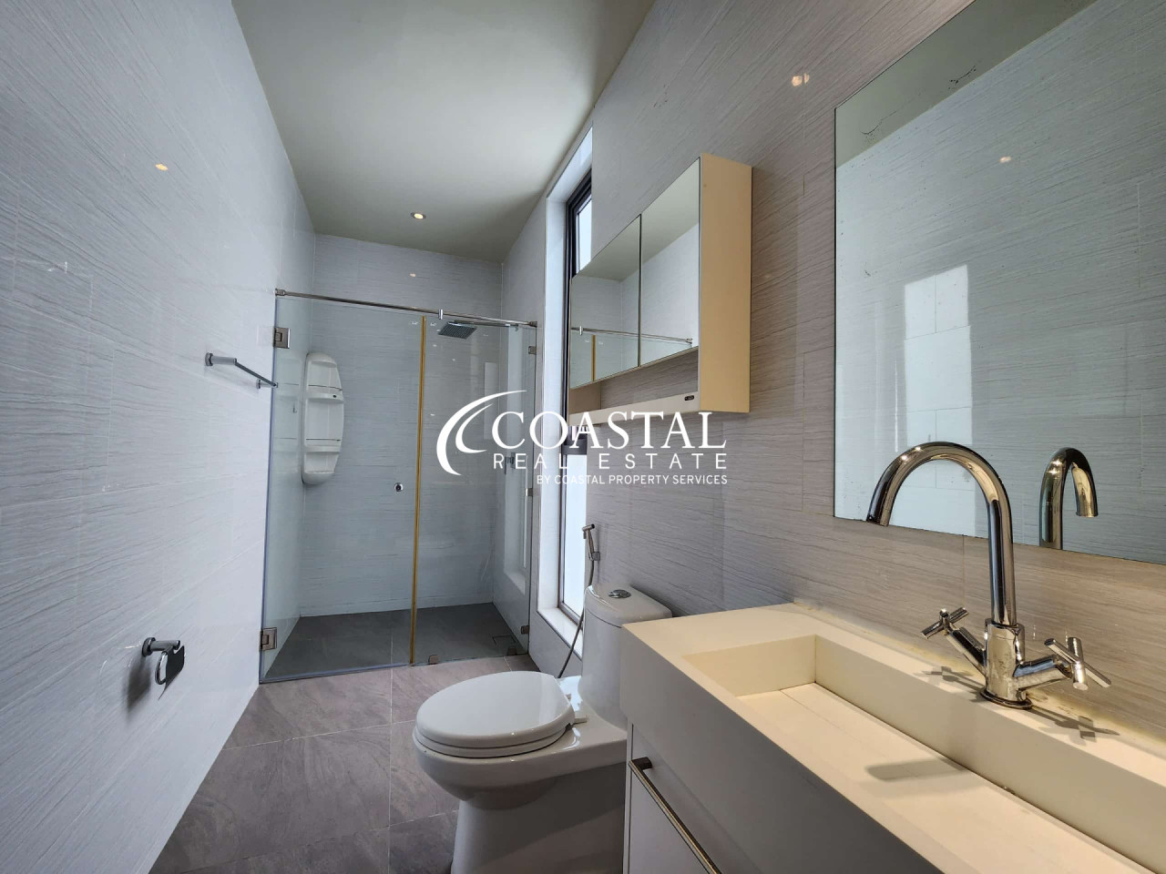 House For Rent Mabprachan/Pong