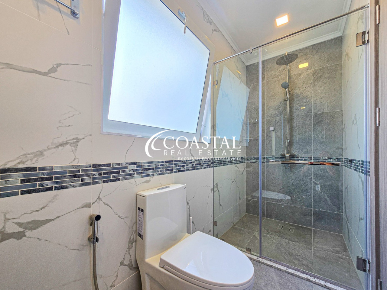 House For Sale Mabprachan/Pong