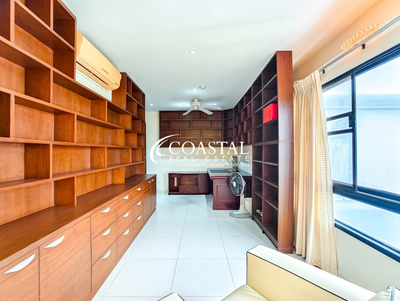 Condo For Sale Na-Jomtien