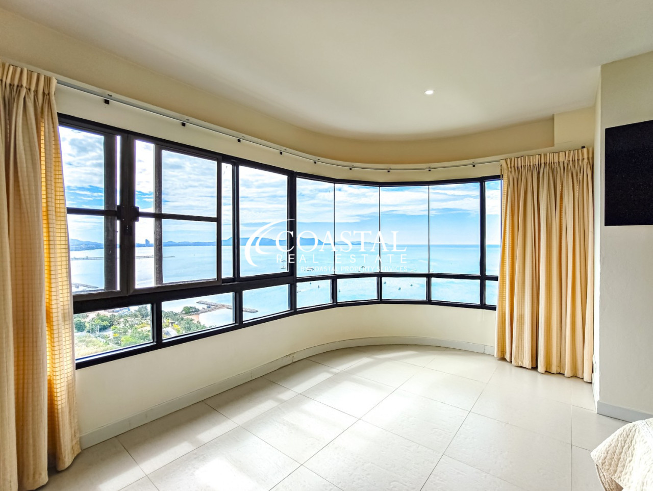Condo For Sale Na-Jomtien