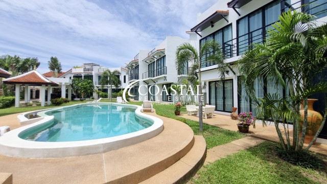 ทาวน์เฮ้าส์สำหรับขายที่ห้วยใหญ่