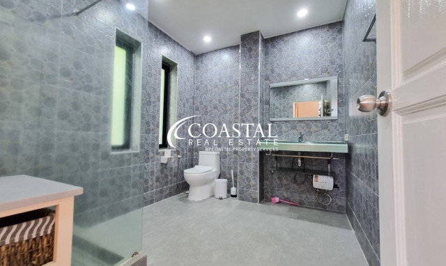 ทาวน์เฮ้าส์สำหรับขายที่ห้วยใหญ่