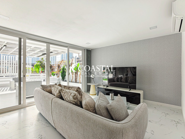 ทาวน์เฮ้าส์สำหรับเช่าที่พระตำหนัก