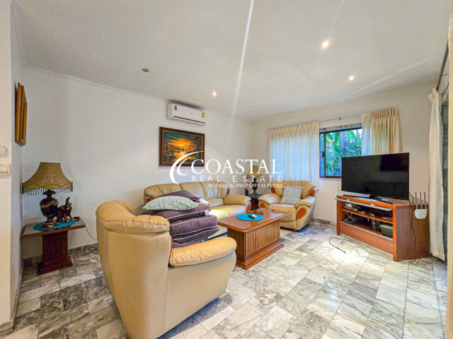 ทาวน์เฮ้าส์สำหรับขายที่พระตำหนัก