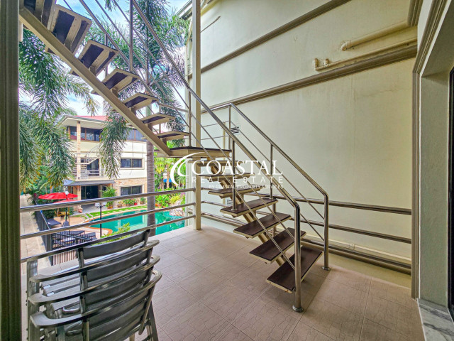 ทาวน์เฮ้าส์สำหรับขายที่พระตำหนัก