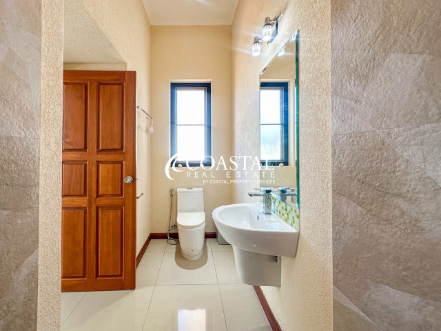 House For Sale And Rent Mabprachan/Pong