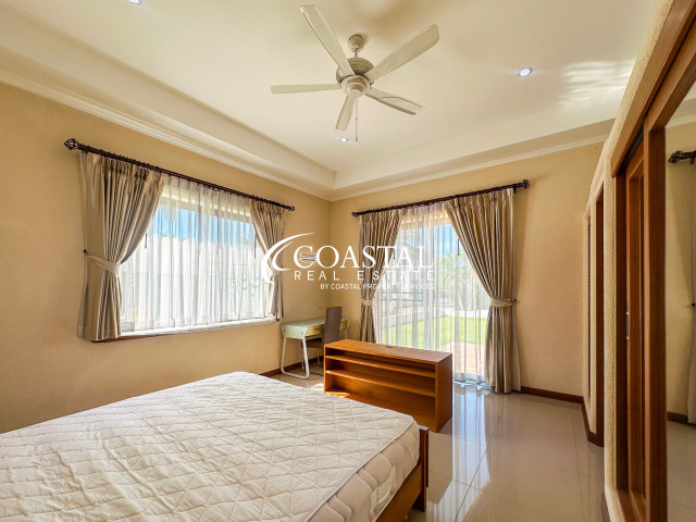 House For Sale And Rent Mabprachan/Pong