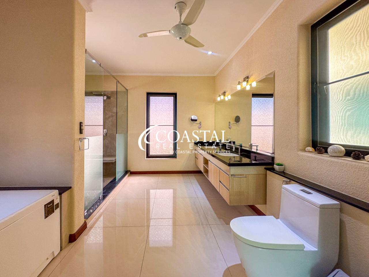 House For Sale And Rent Mabprachan/Pong